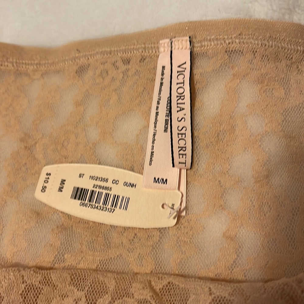 NEW VS Hip-hugger lace panties; 2 count - Picture 7 of 7